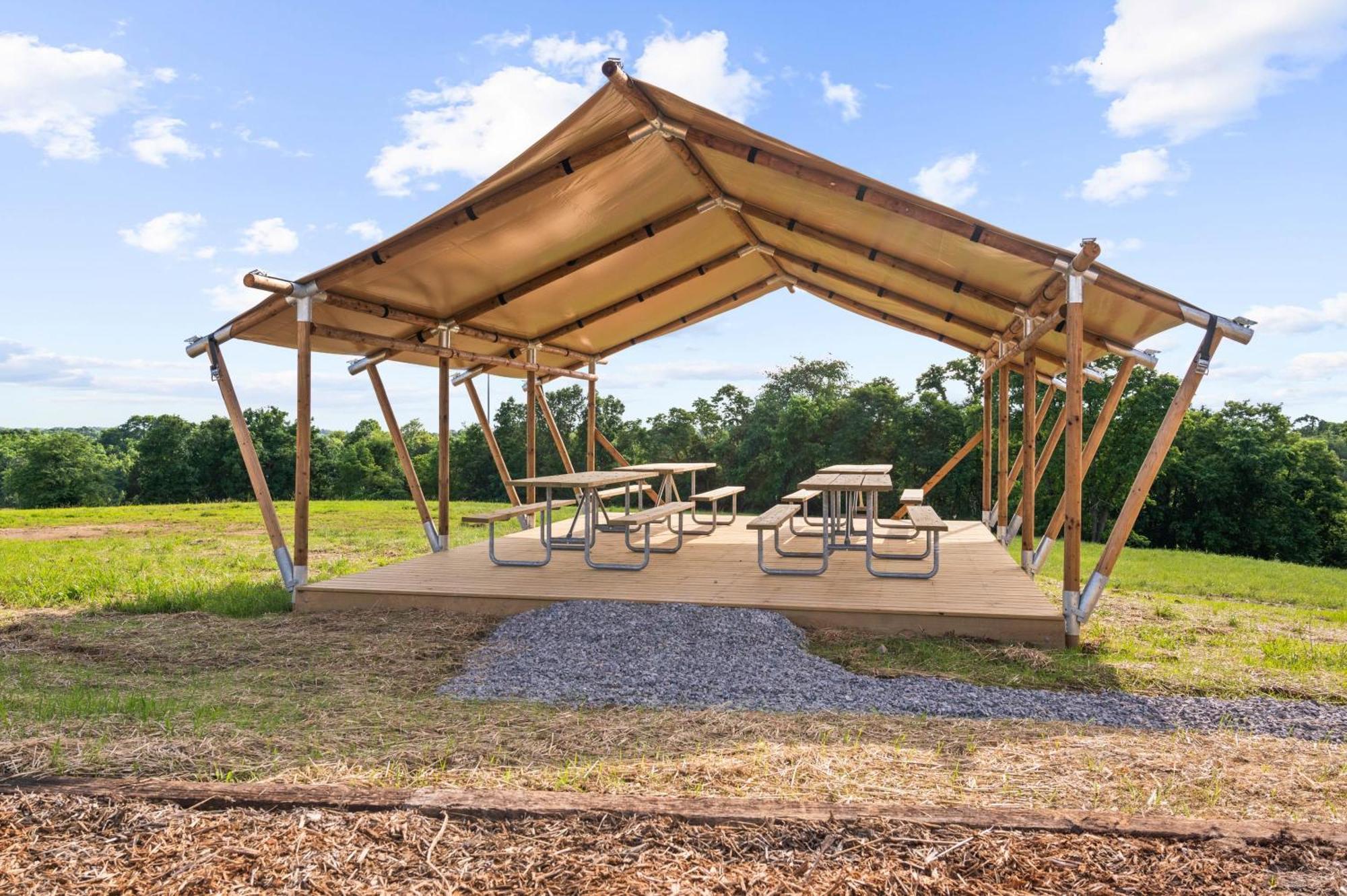 The Lodges At Eden Reserve - Cabins Near Ark Williamstown Bagian luar foto